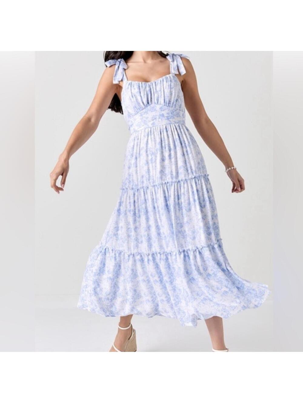 Audrey Parks Francesca's Floral Blue and White Midi Dress Summer Festival Beach